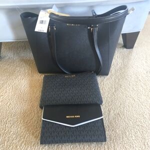 Michael Kors Black Tote Bag Set